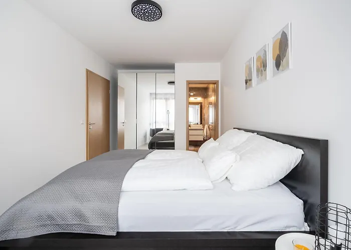 Dreamy Destiny Apartment